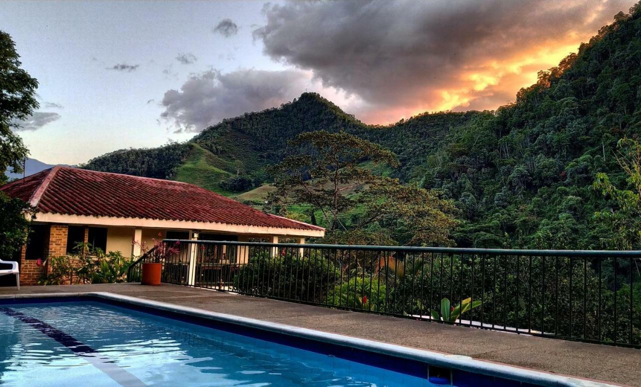 Duck House Hotel La Vega  Esterno foto